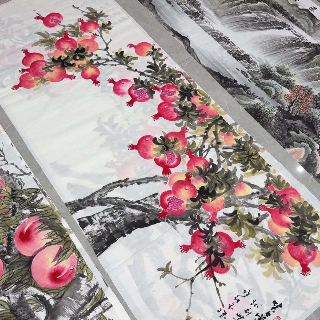 九***洲国画尺寸70X180纯手绘作品