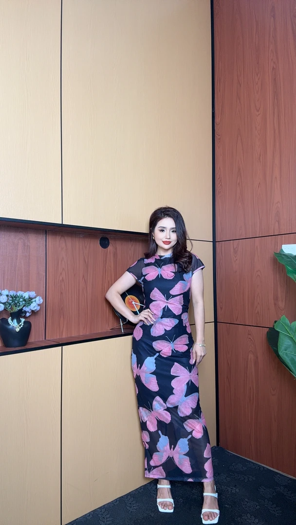 蝴蝶印花连衣裙女春夏复古收腰气质优雅连衣裙