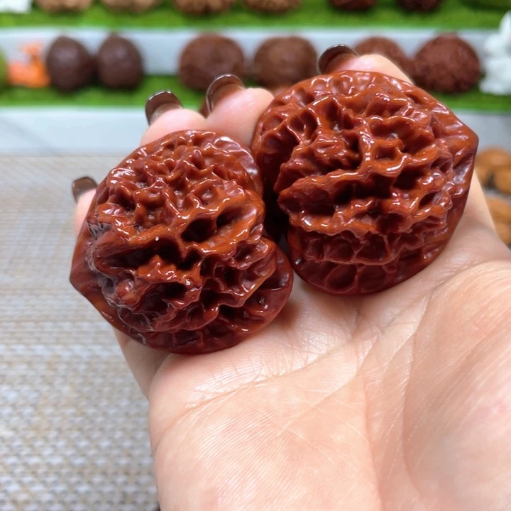 刘***明把件文玩核桃帝王