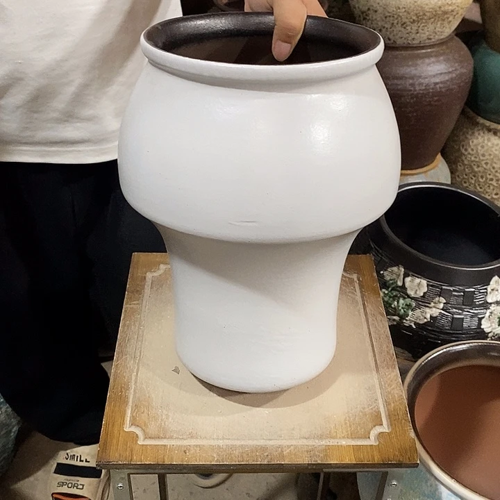 紫砂花盆口20高度32白色瑕疵……