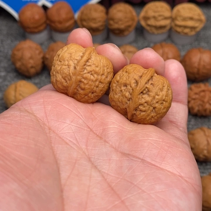 文玩核桃把件…………