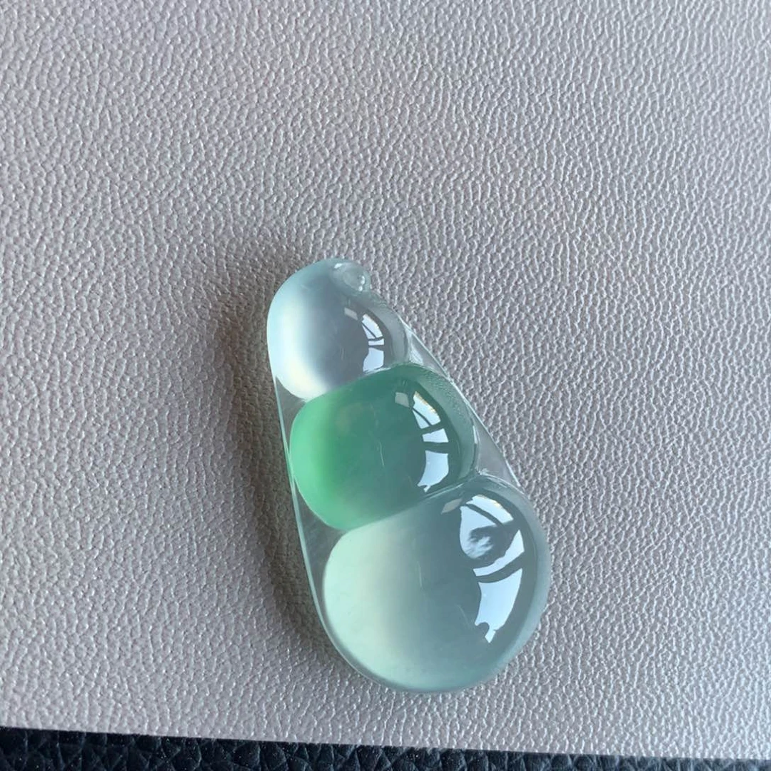 翡翠颈饰未镶嵌天然翡翠