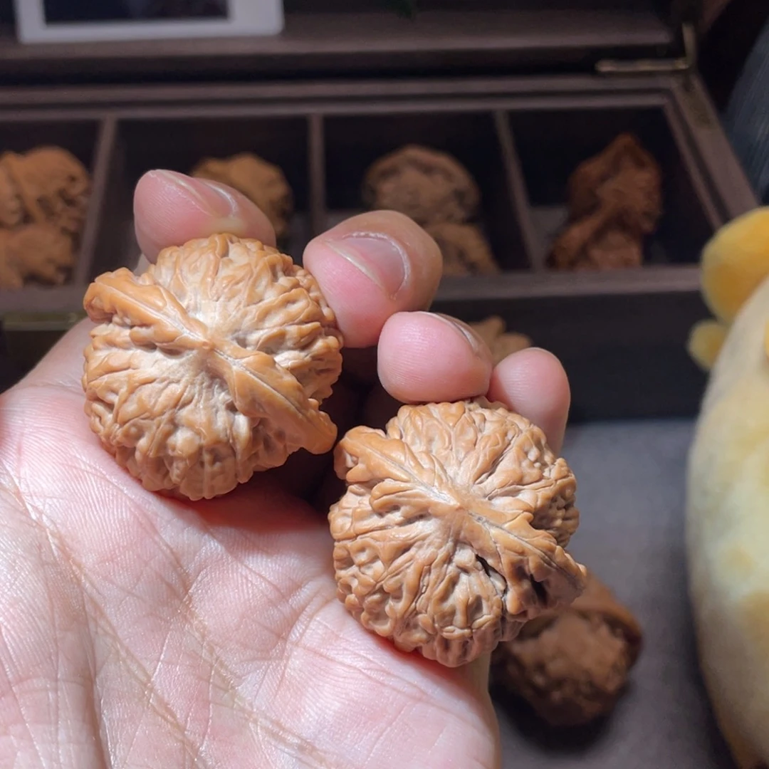 文玩核桃吊坠柱*莲花