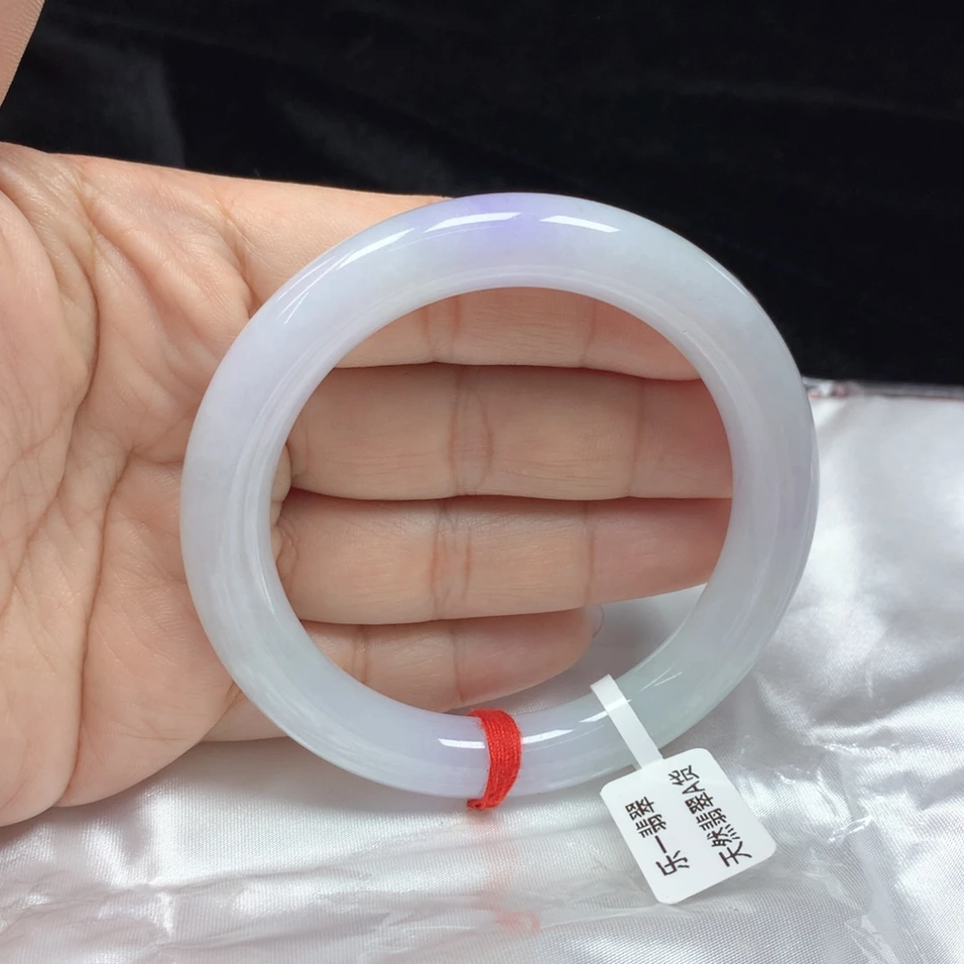 翡翠手镯（圆镯）未镶嵌58