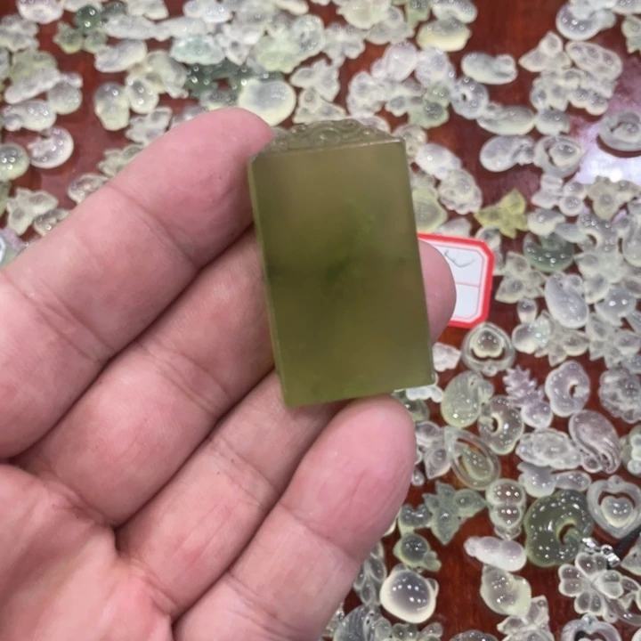 蛇纹石玉合金颈饰
