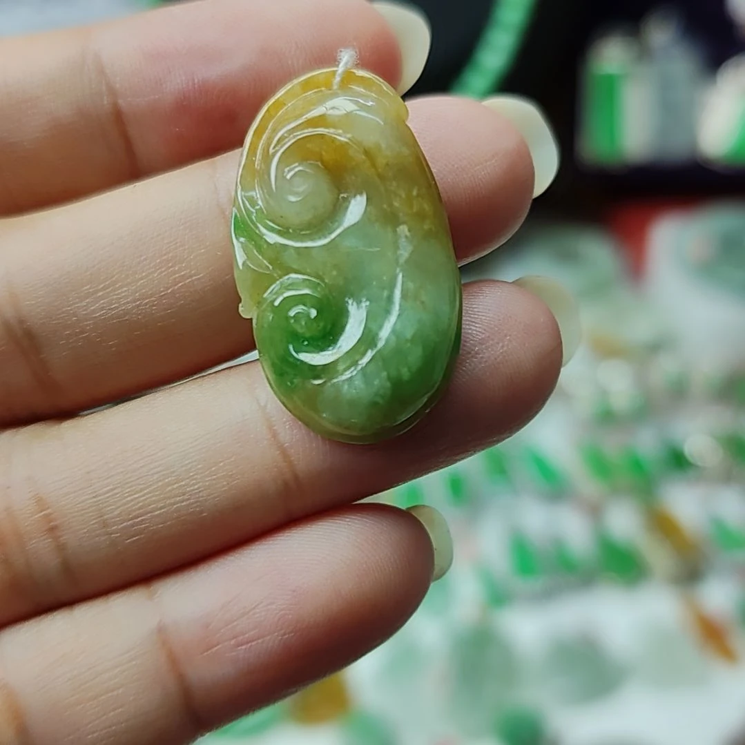 翡翠未镶嵌颈饰缅甸翡翠4