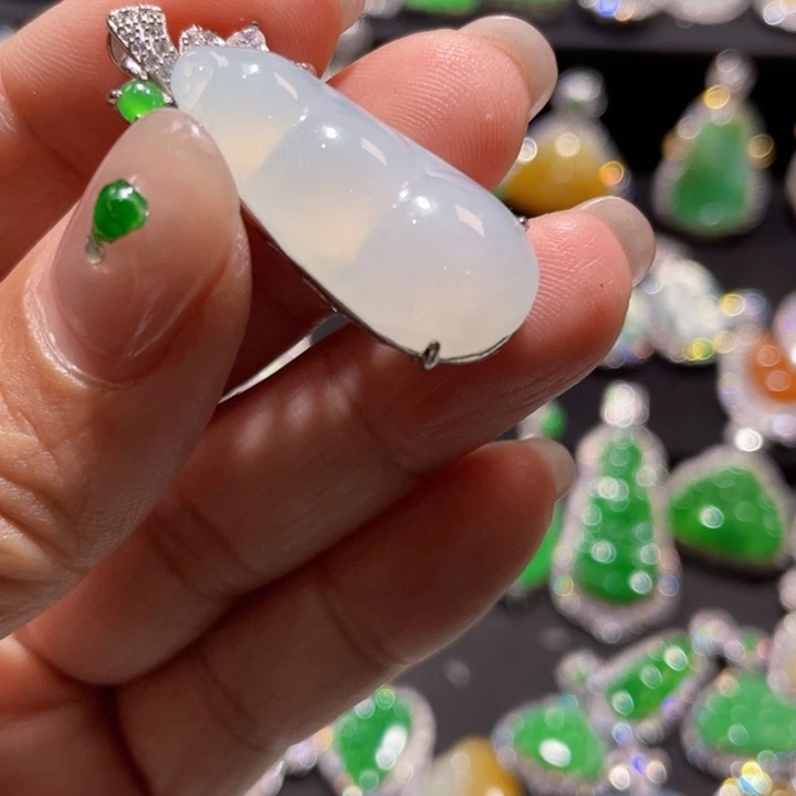 翡翠银S925镶嵌颈饰