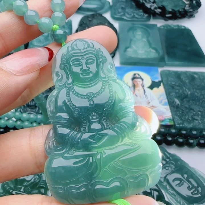 翡翠未镶嵌颈饰多样性发货天然A货翡翠