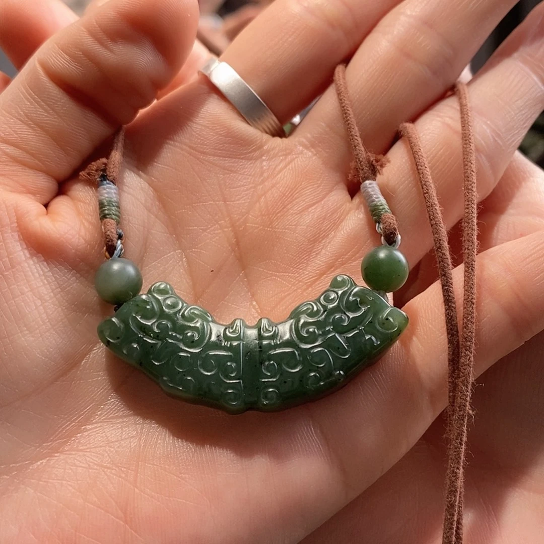 颈饰未镶嵌和田玉