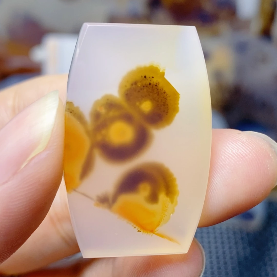 玛瑙/玉髓未镶嵌珠宝奇石