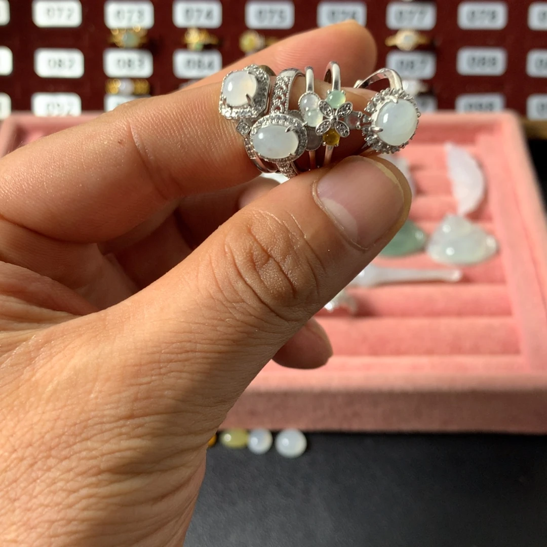 巧***月翡翠未镶嵌戒指003