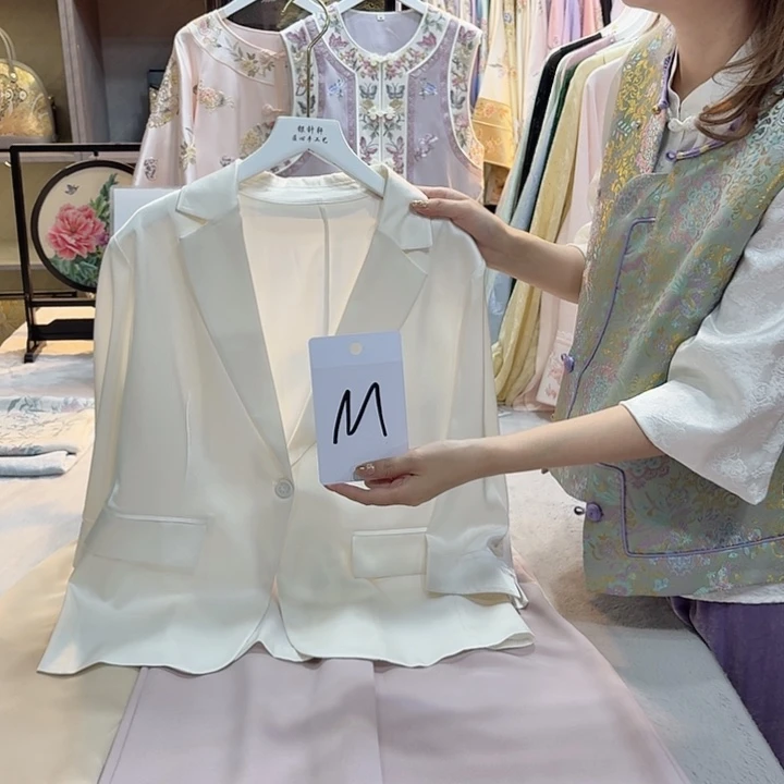 昱***洁好看好看好看好看