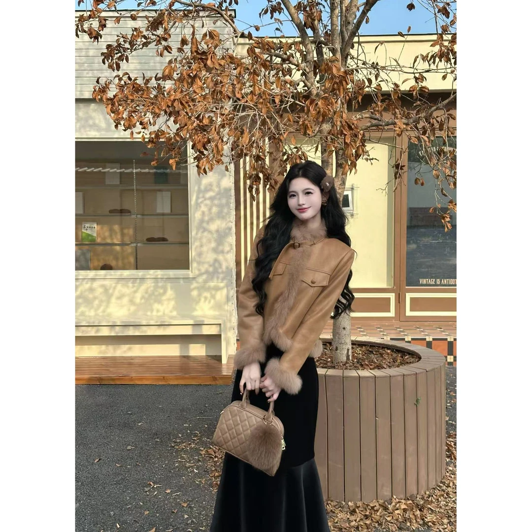 拉夏贝尔25年冬季新款90白鸭绒羽绒小香外套+半身裙 10217 WDJ