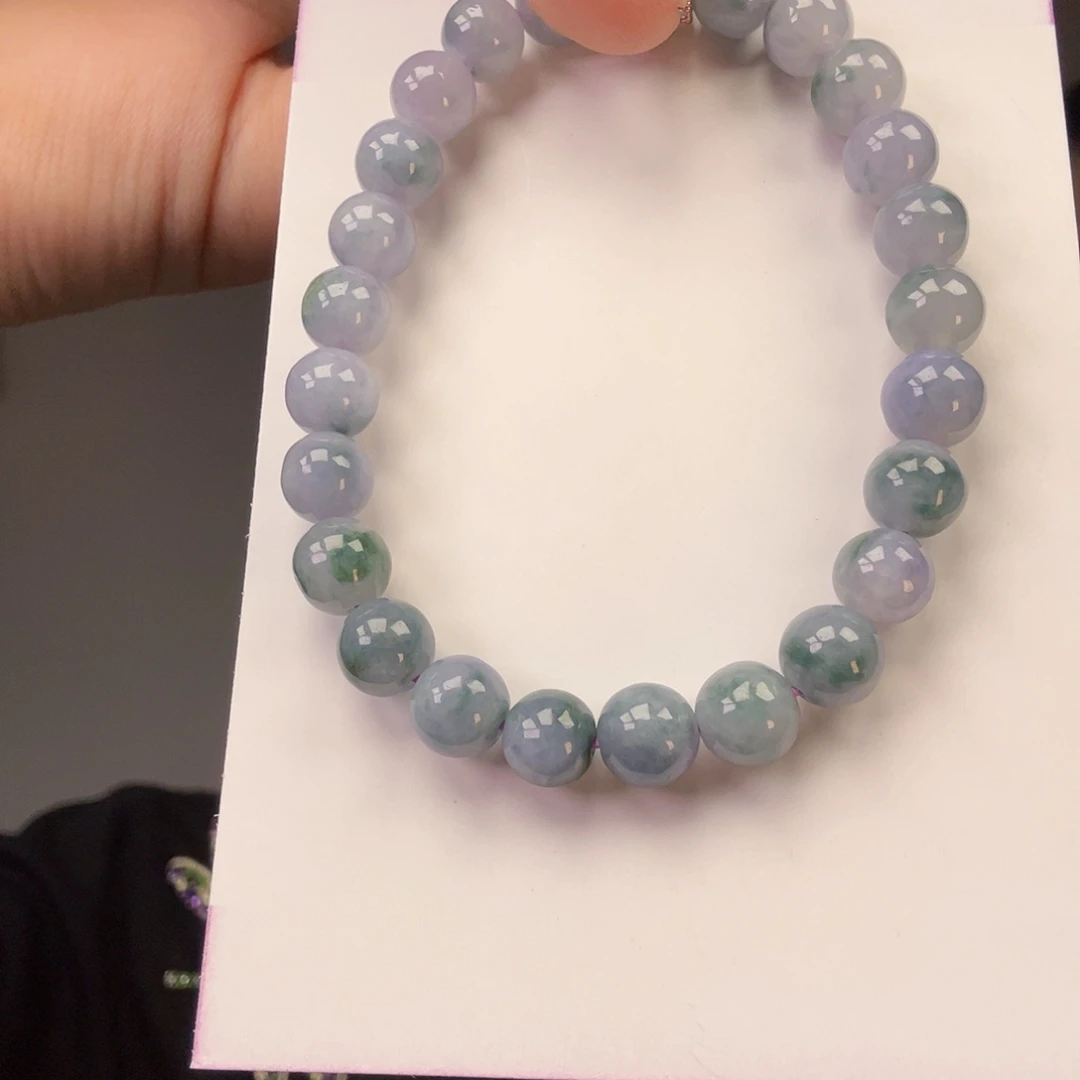 颈饰未镶嵌翡翠一件