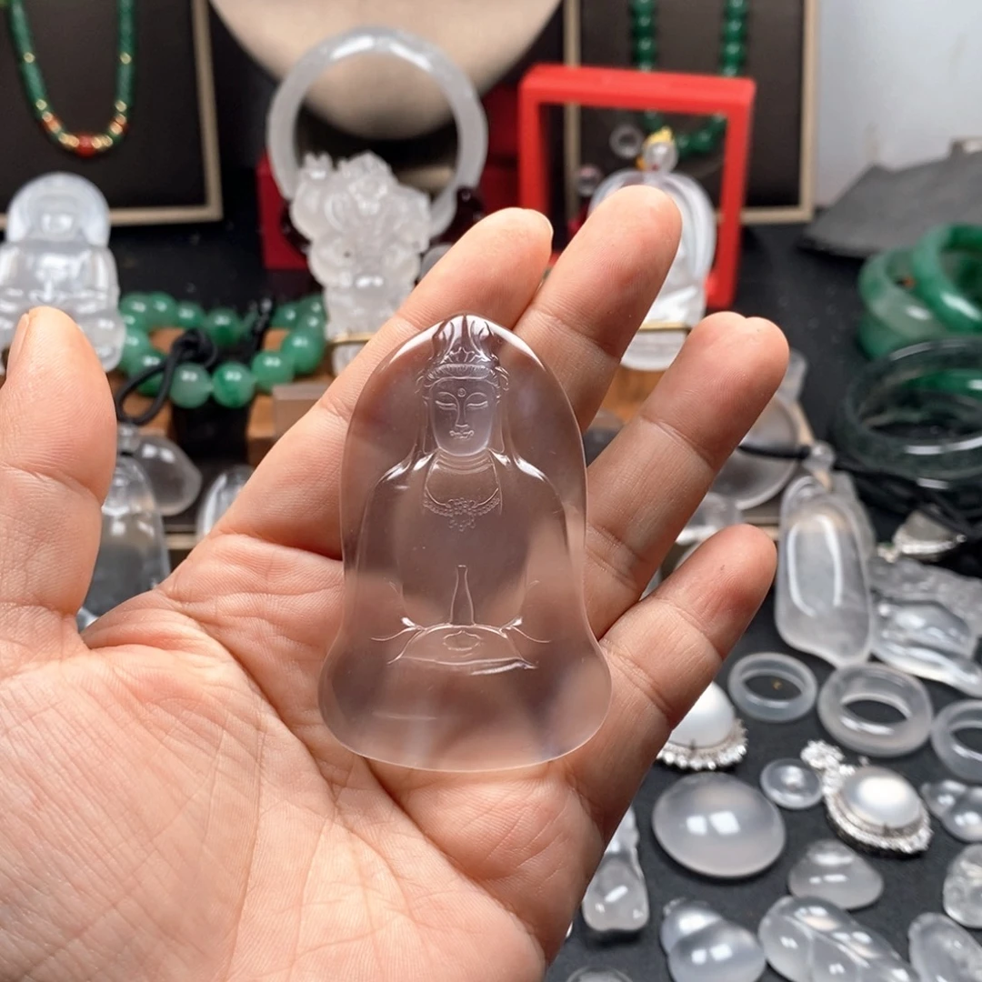 独***生石英质玉未镶嵌颈饰