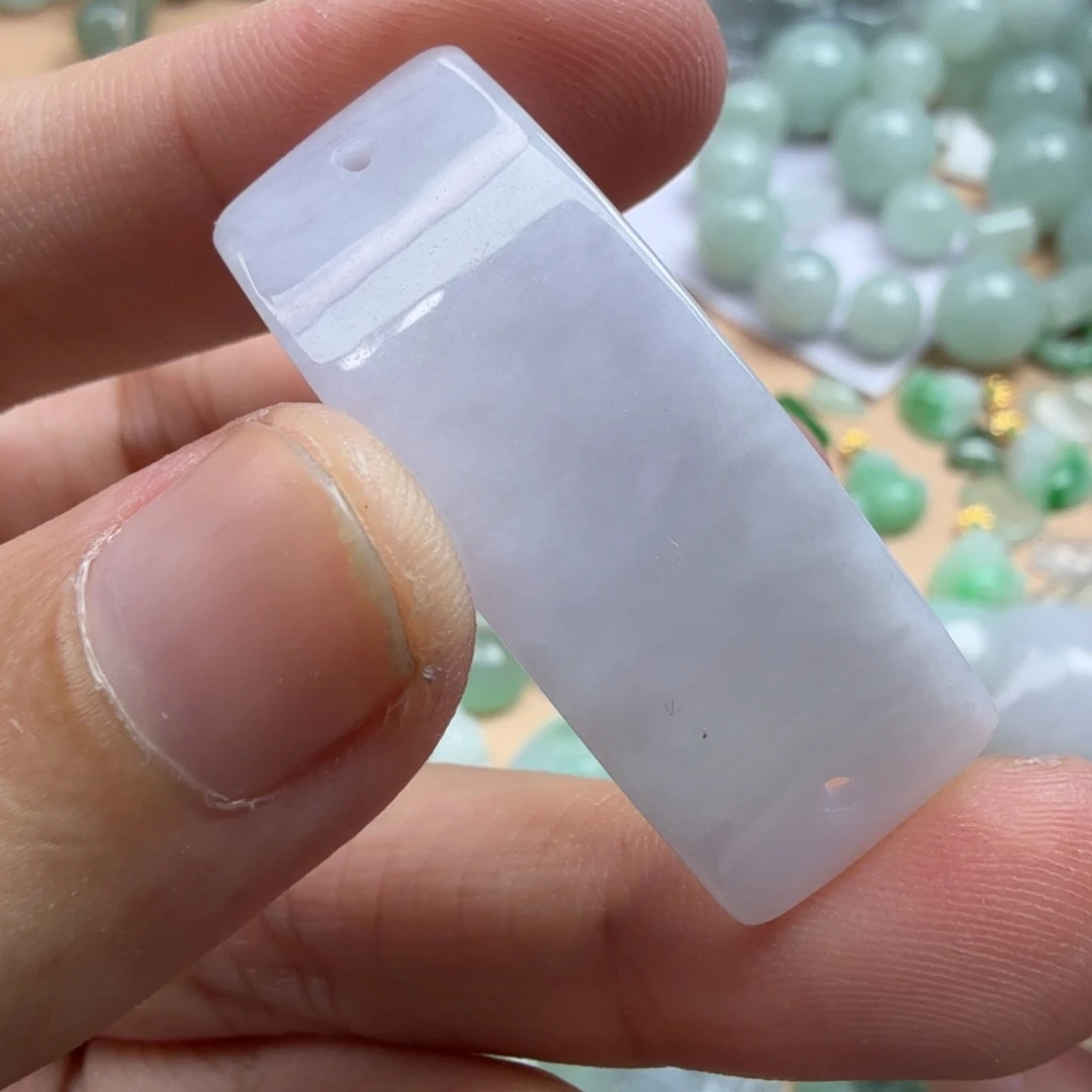 翡翠未镶嵌颈饰174