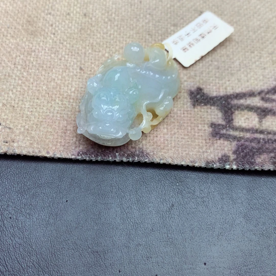 颈饰未镶嵌翡翠缅甸翡翠貔貅