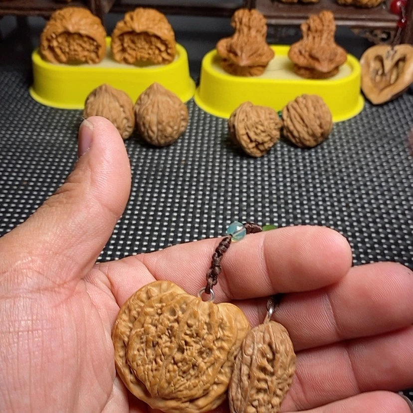 【闪购商品】文玩核桃吊坠世*精品课程的教学工作中