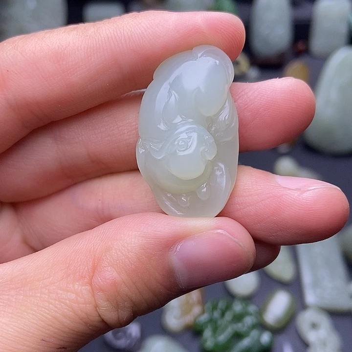 未镶嵌和田玉挂件