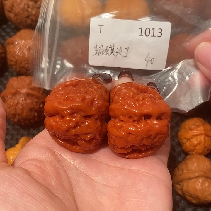 文玩核桃吊坠蛤蟆头40肚43