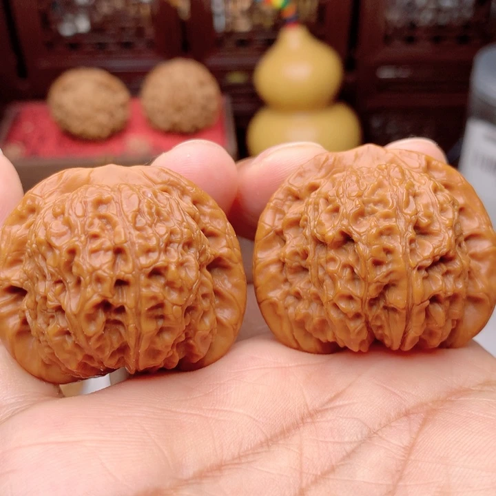 文玩核桃吊坠39.5瑞兽麒麟10号