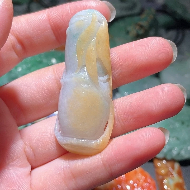 颈饰未镶嵌翡翠天