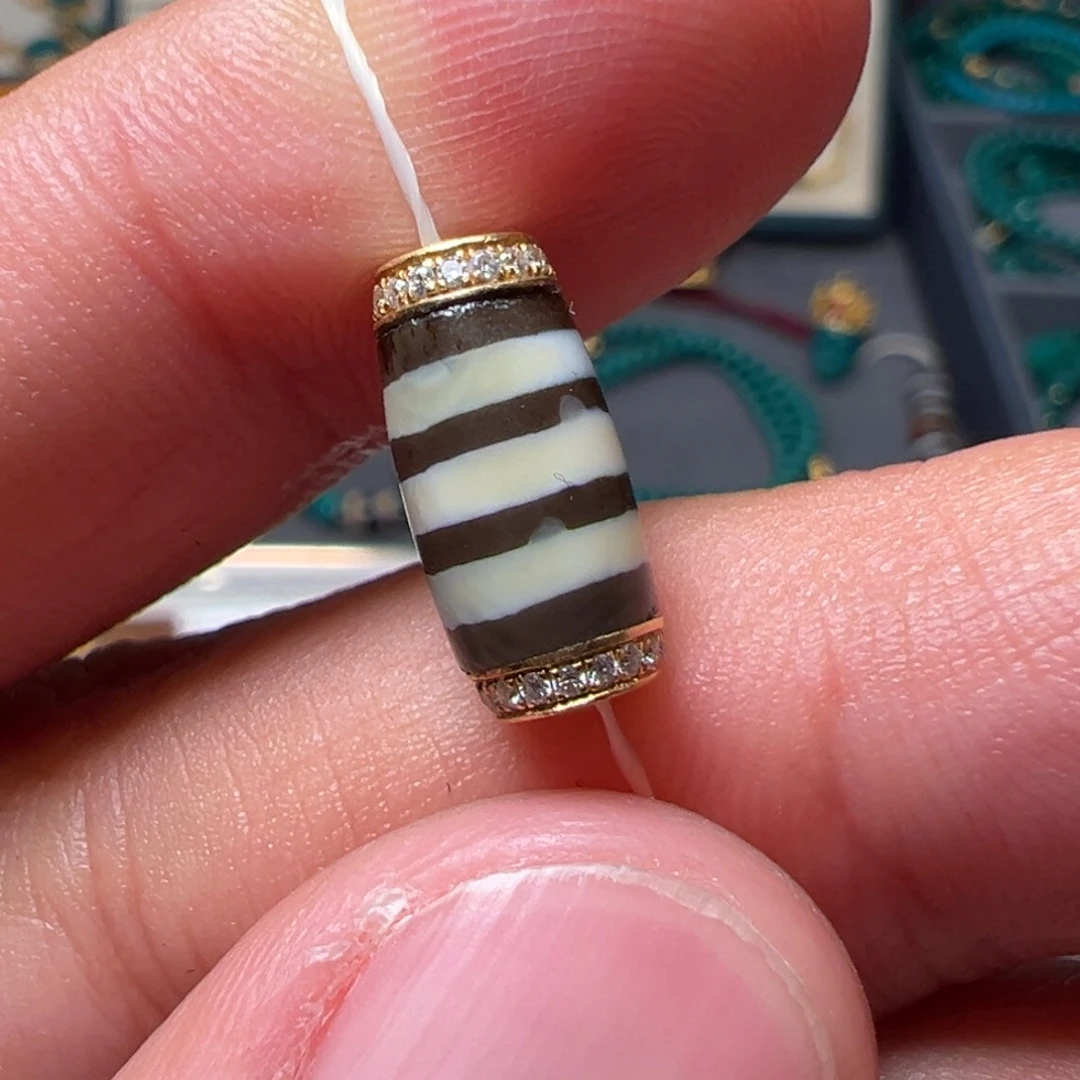 玛瑙/玉髓散珠镶蚀三线18k