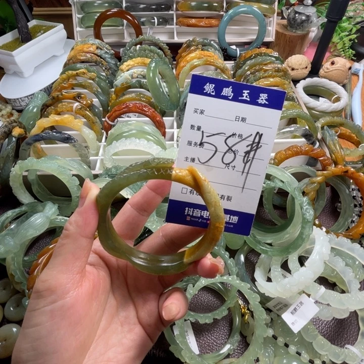 未镶嵌蛇纹石玉手镯