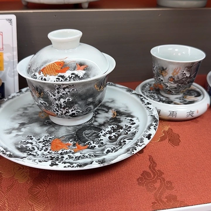 瓷片好像不认识路