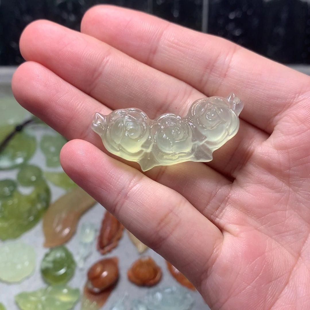 蛇纹石玉合金颈饰