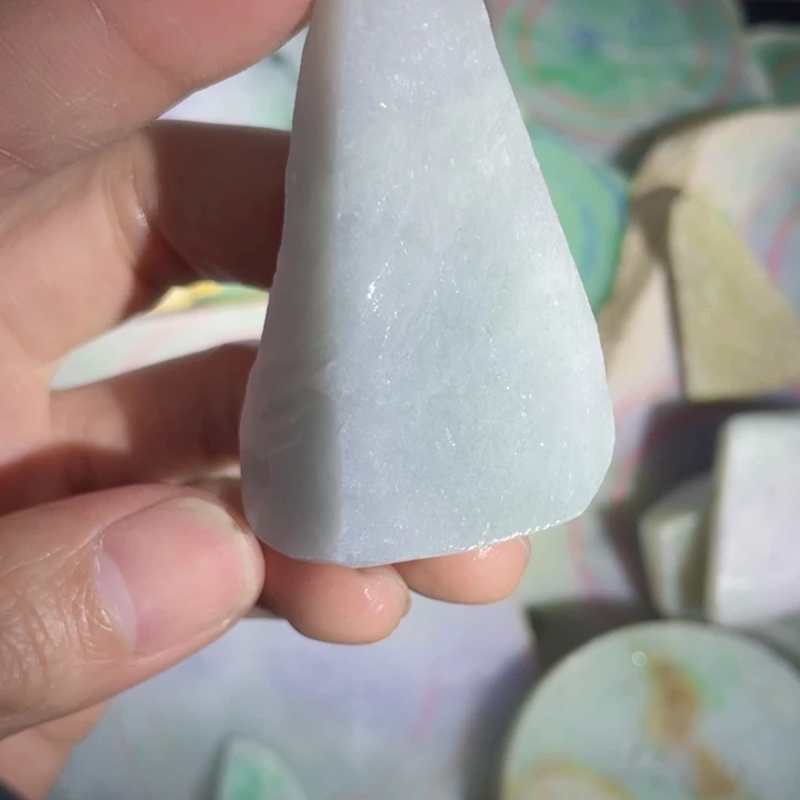 翡翠未镶嵌挂件片料