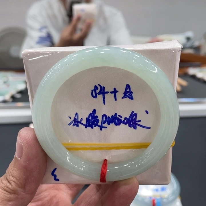 翡翠未镶嵌手镯缅甸翡翠