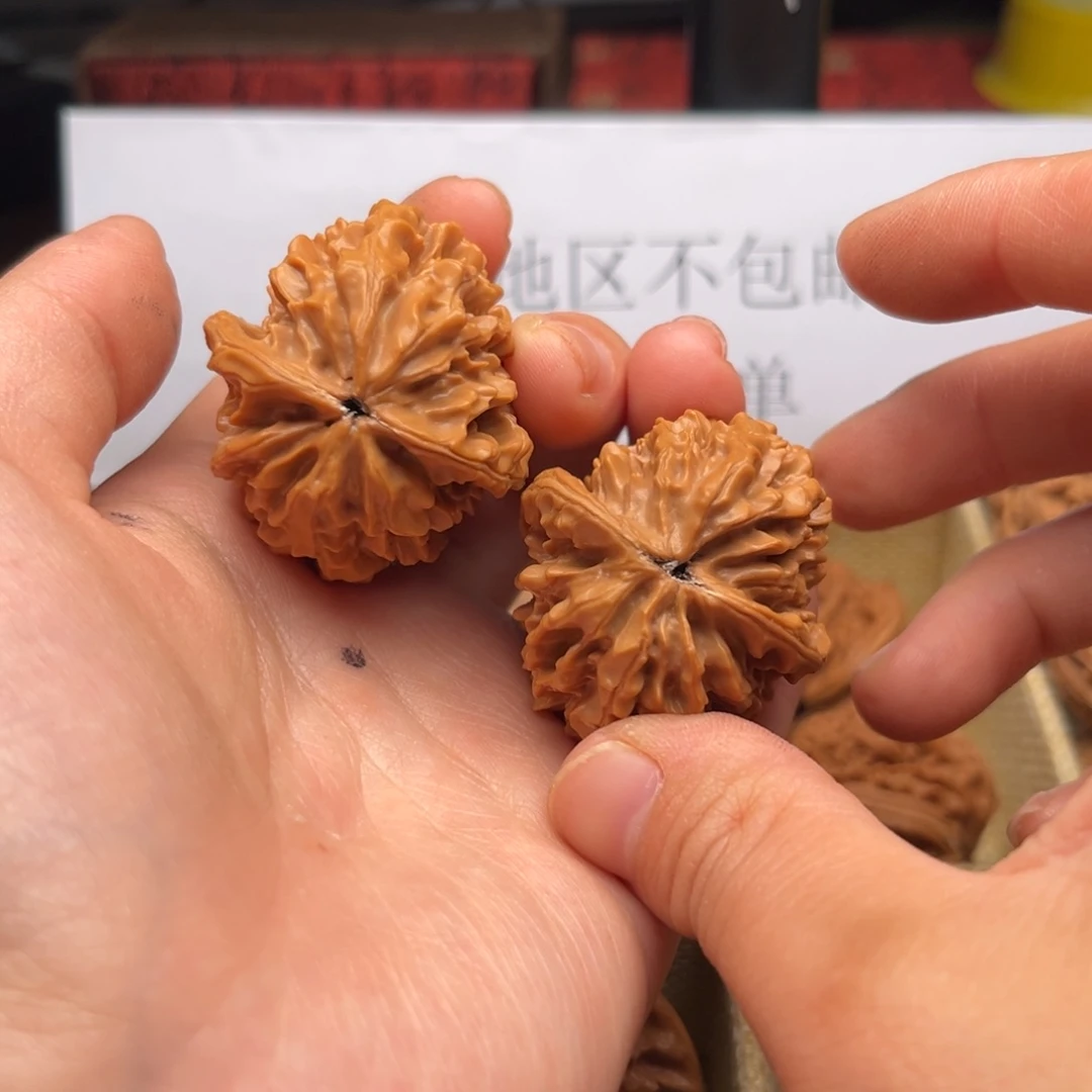 文玩核桃吊坠36招财鼠