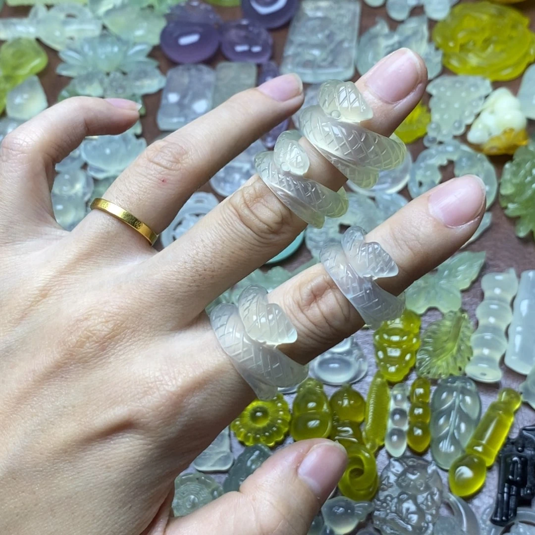 蛇纹石玉合金项链