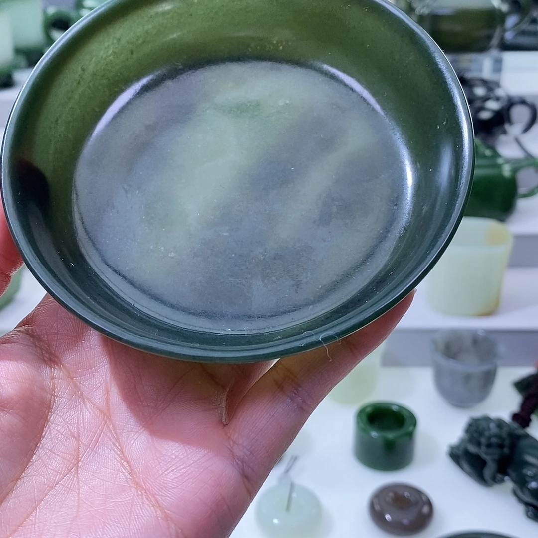 和田玉未镶嵌挂件杯子