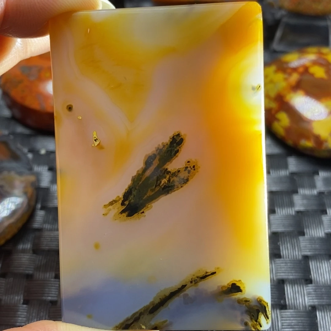 玛瑙/玉髓挂件未镶嵌