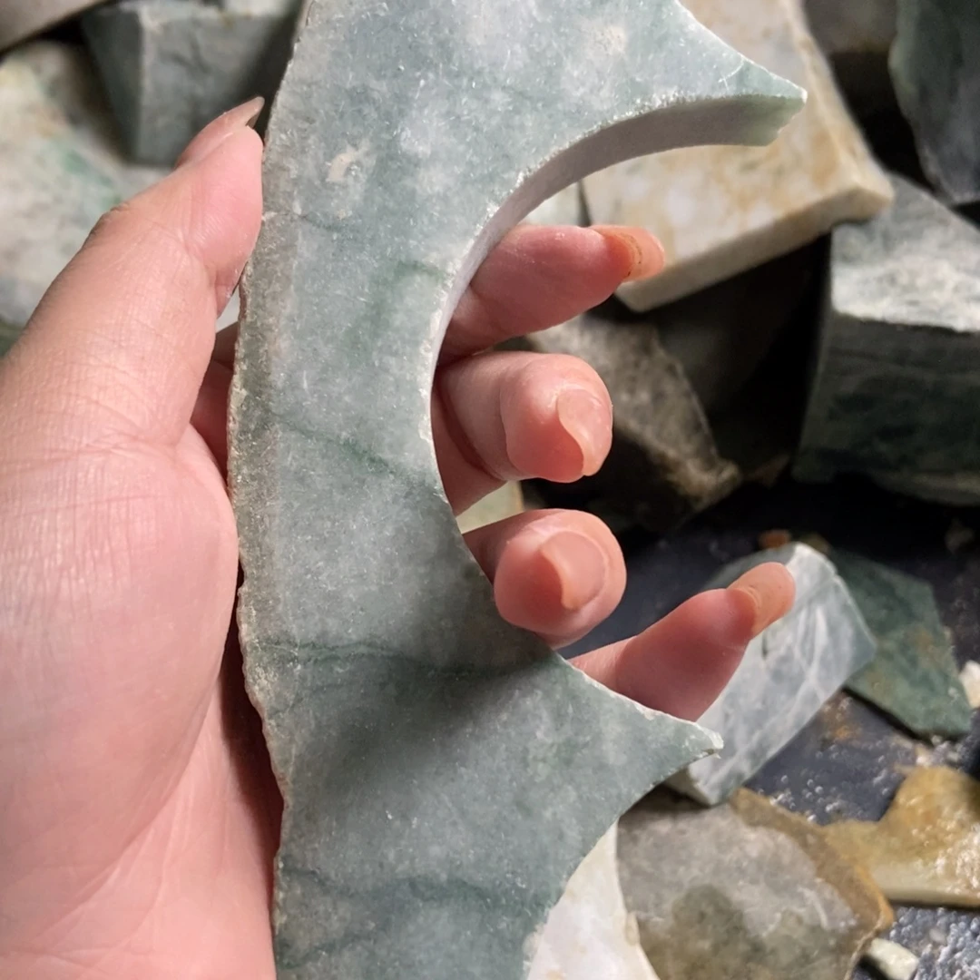 翡翠未镶嵌挂件天然翡翠