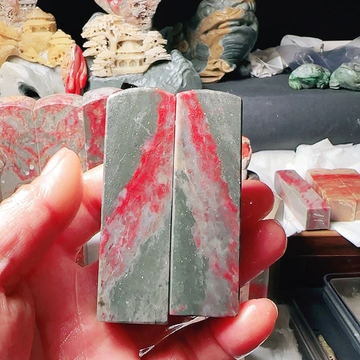 昌化石蜡**茂昌化鸡血石印章