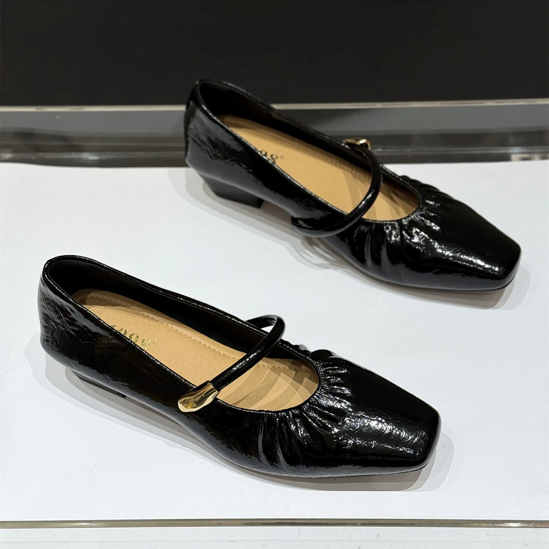 韩版褶皱方头一字带中跟单鞋女2025新款秋季粗跟复古玛丽珍小皮鞋