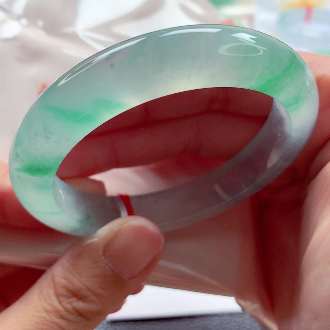 翡翠未镶嵌手镯师妹56.2冰飘金丝翠荧光棒（5号）