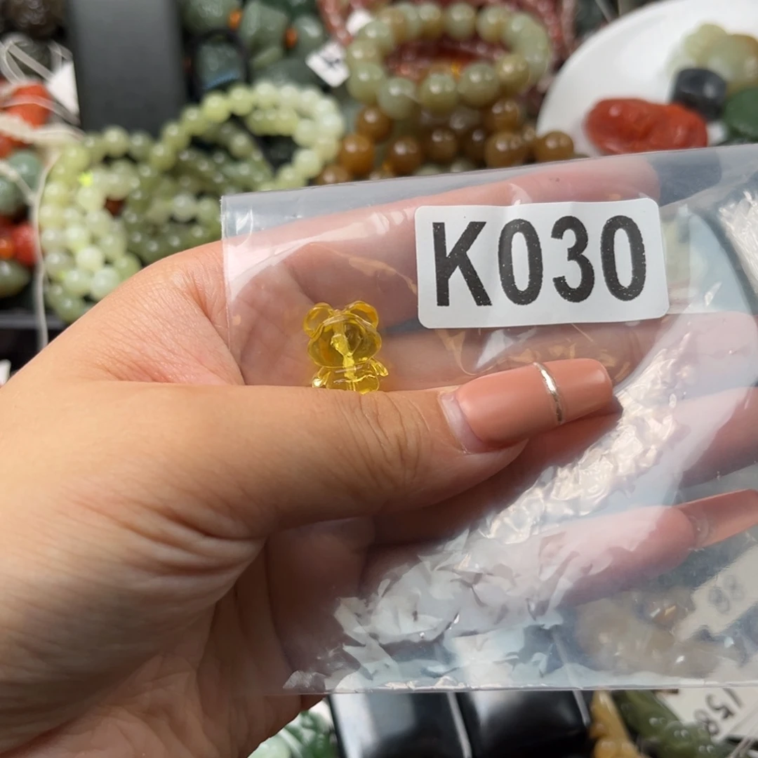 未镶嵌琥珀珠宝奇石