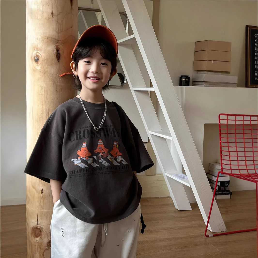 A.MU2025春夏款A.MU2025新夏款儿童短袖 复古卡通人行道电脑印花