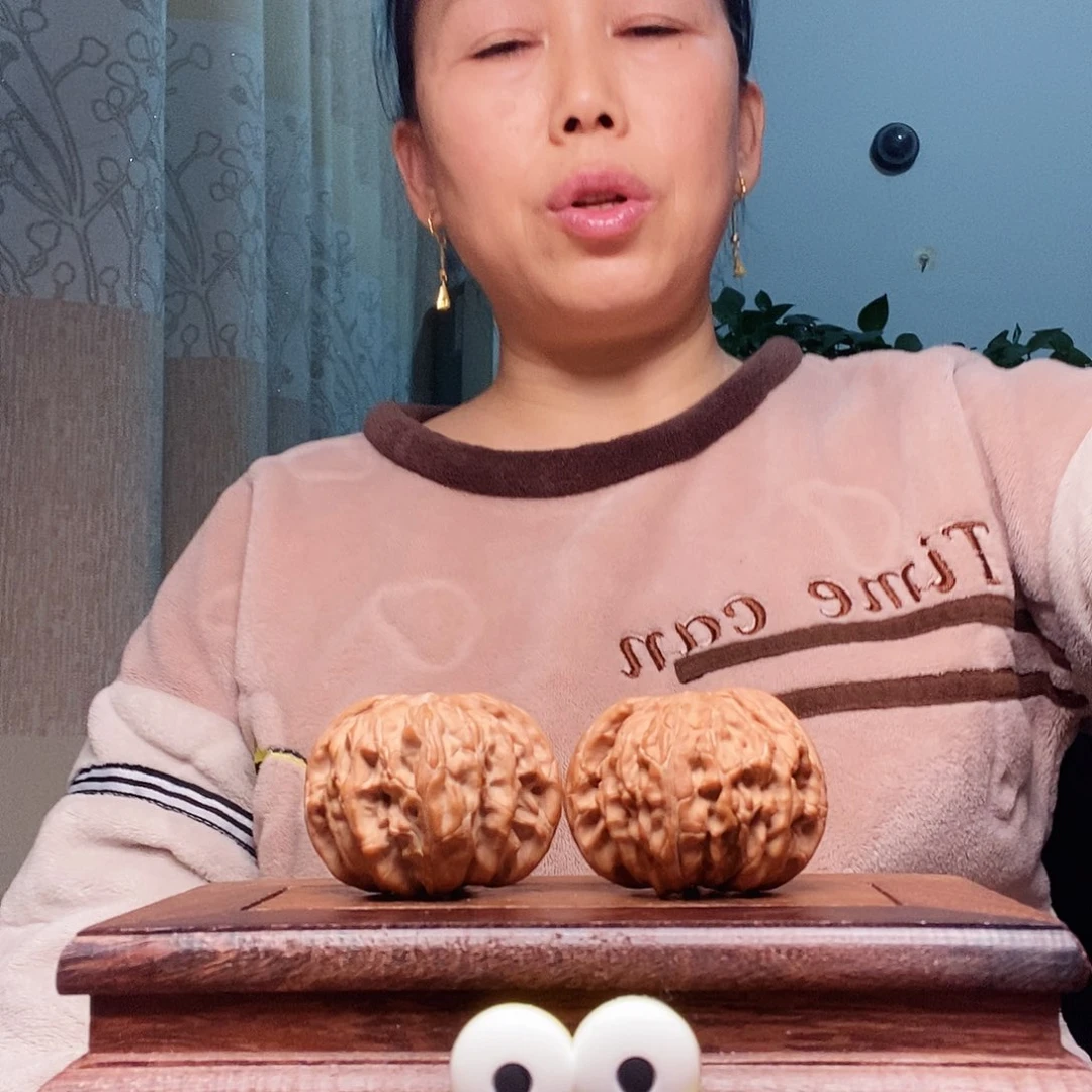 文玩核桃吊坠磨盘