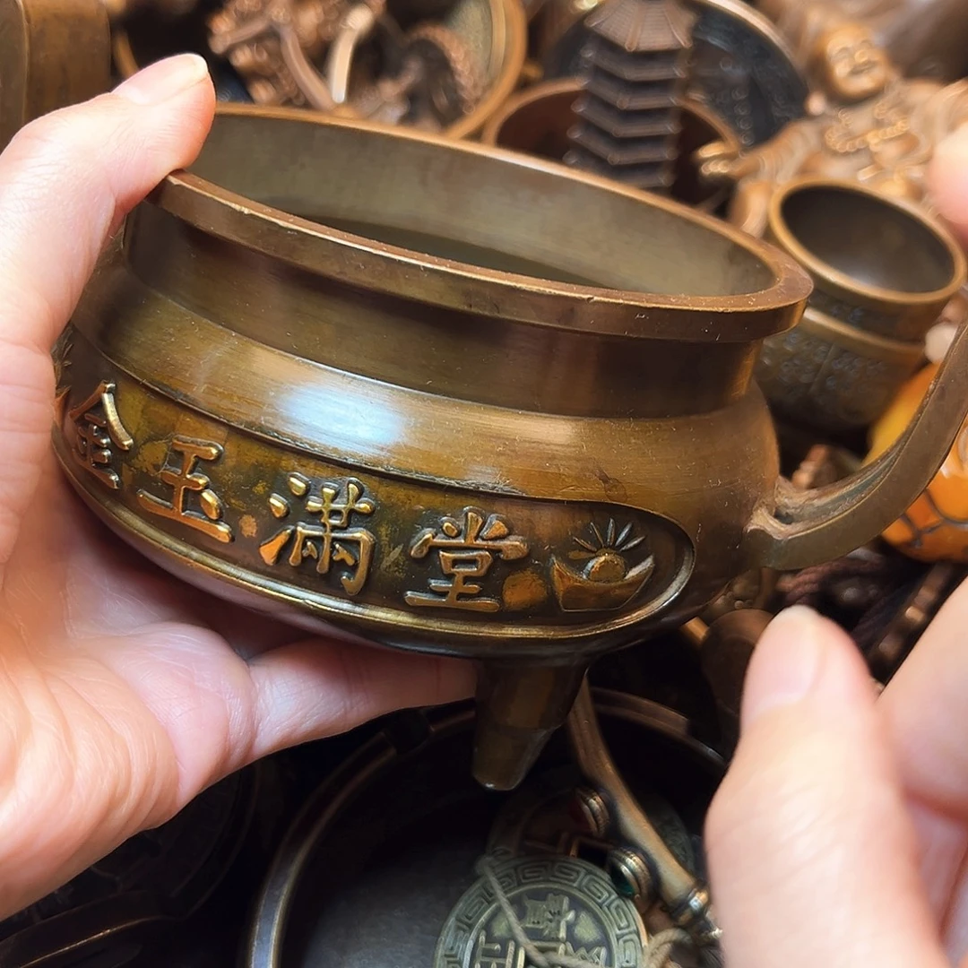 精美铜器工艺品等
