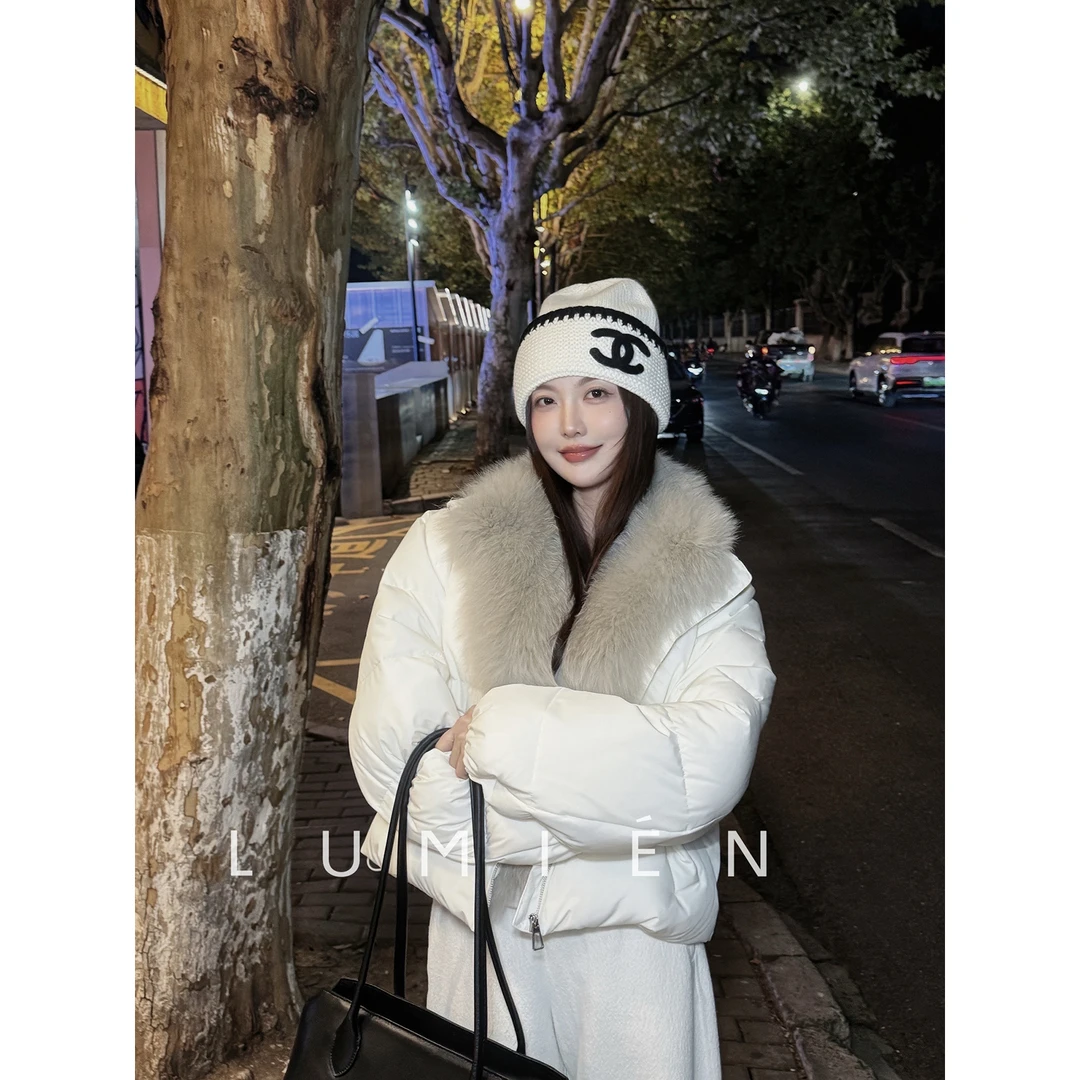 【LUMIEN 新品】自带光泽感狐狸毛领90白鸭绒氛围感羽绒服LX5KWW307
