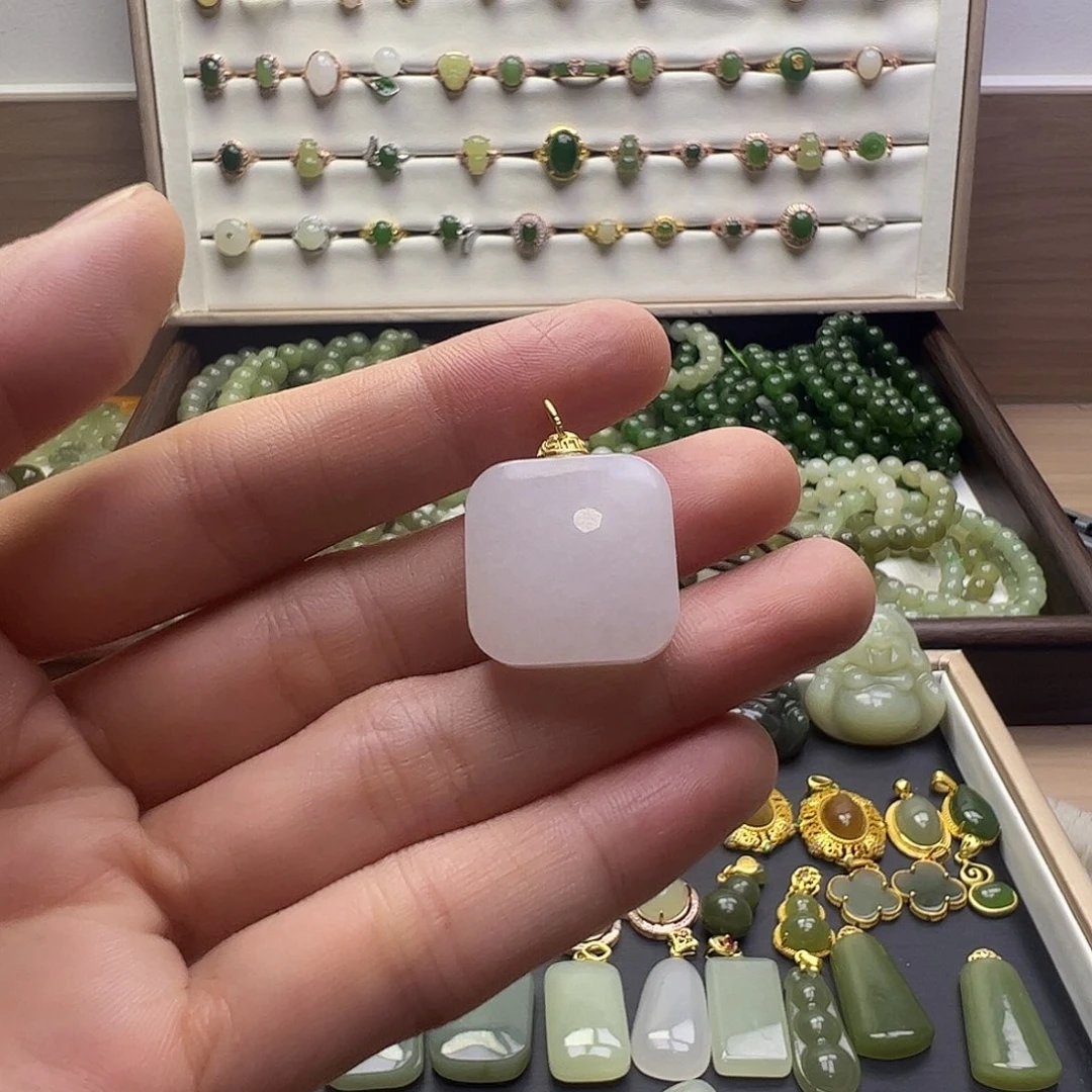 和田玉银S925镶嵌吊坠(赠链)