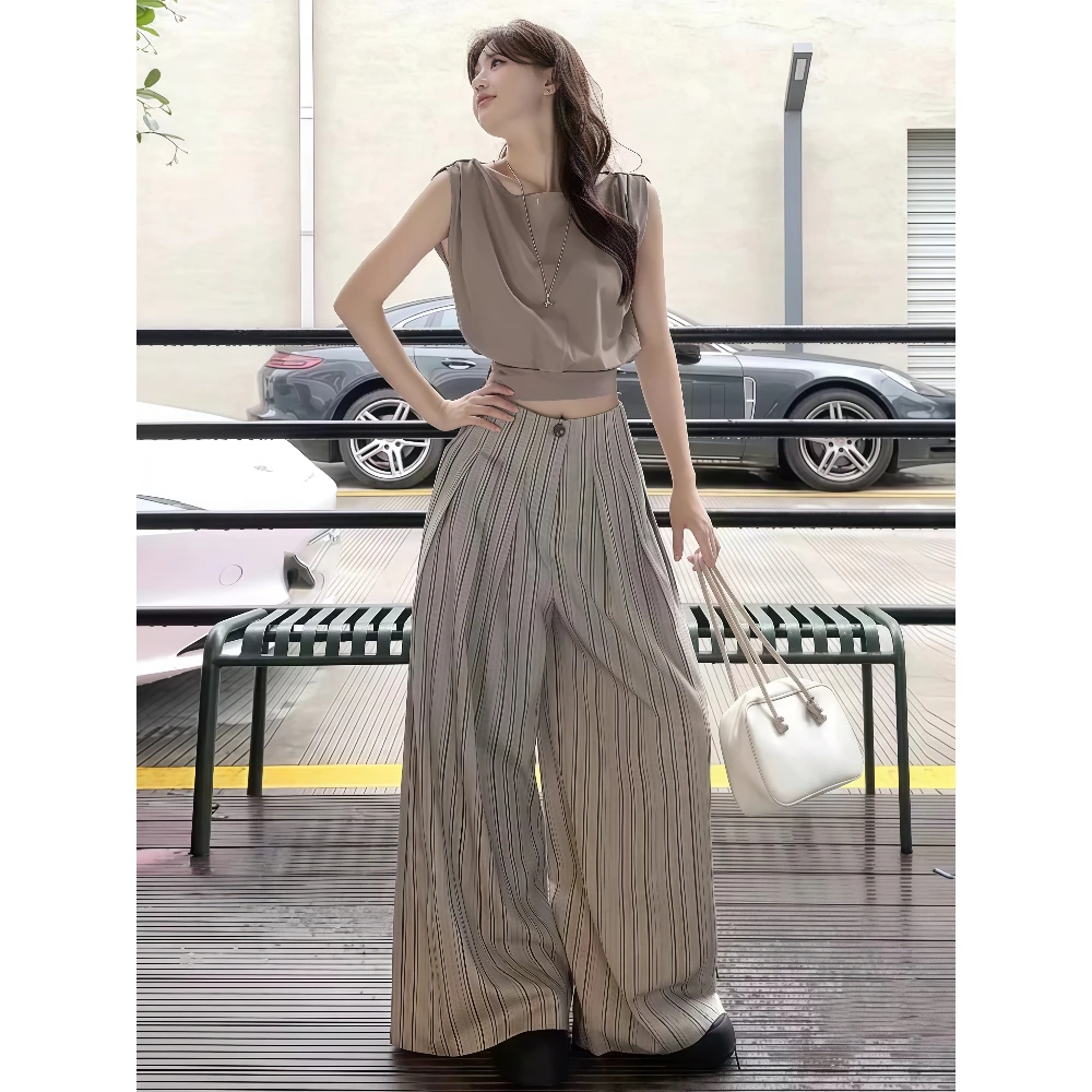 清冷松弛感穿搭套装2025新款夏季设计感无袖上衣条纹阔腿裤两件套