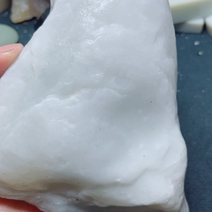 和田玉未镶嵌珠宝奇石