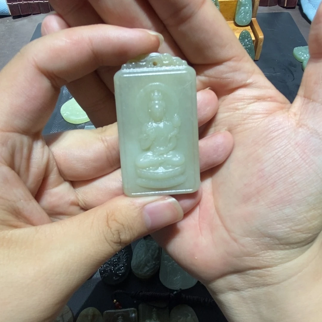 和田玉未镶嵌颈饰梦***落