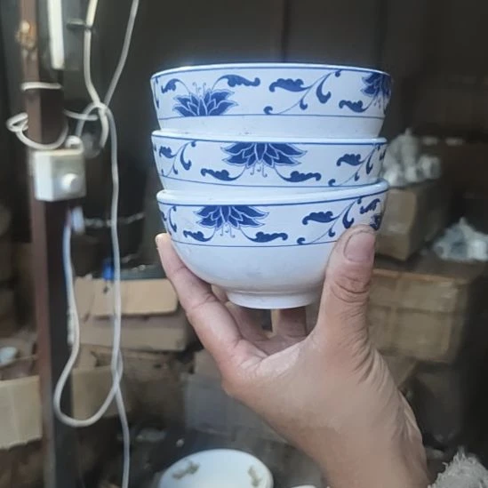 库存微瑕碗三个包邮